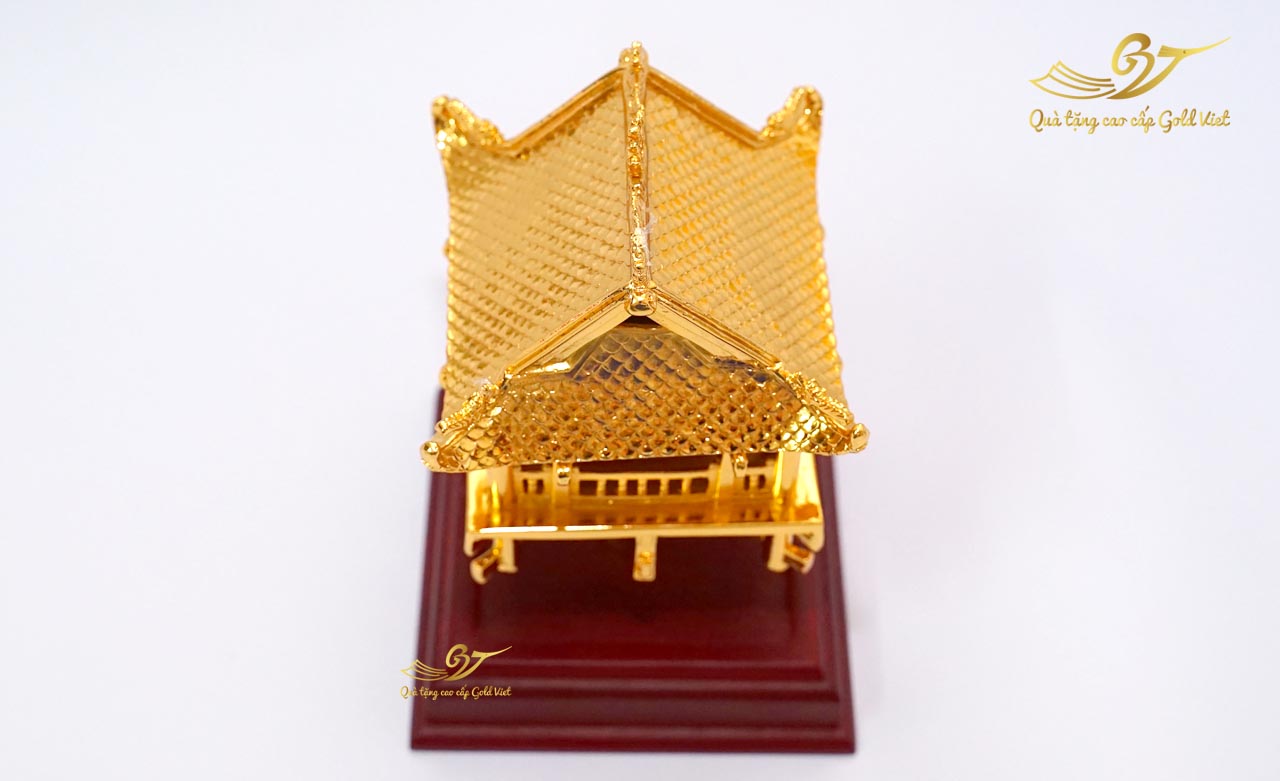 chùa một cột mạ vàng 