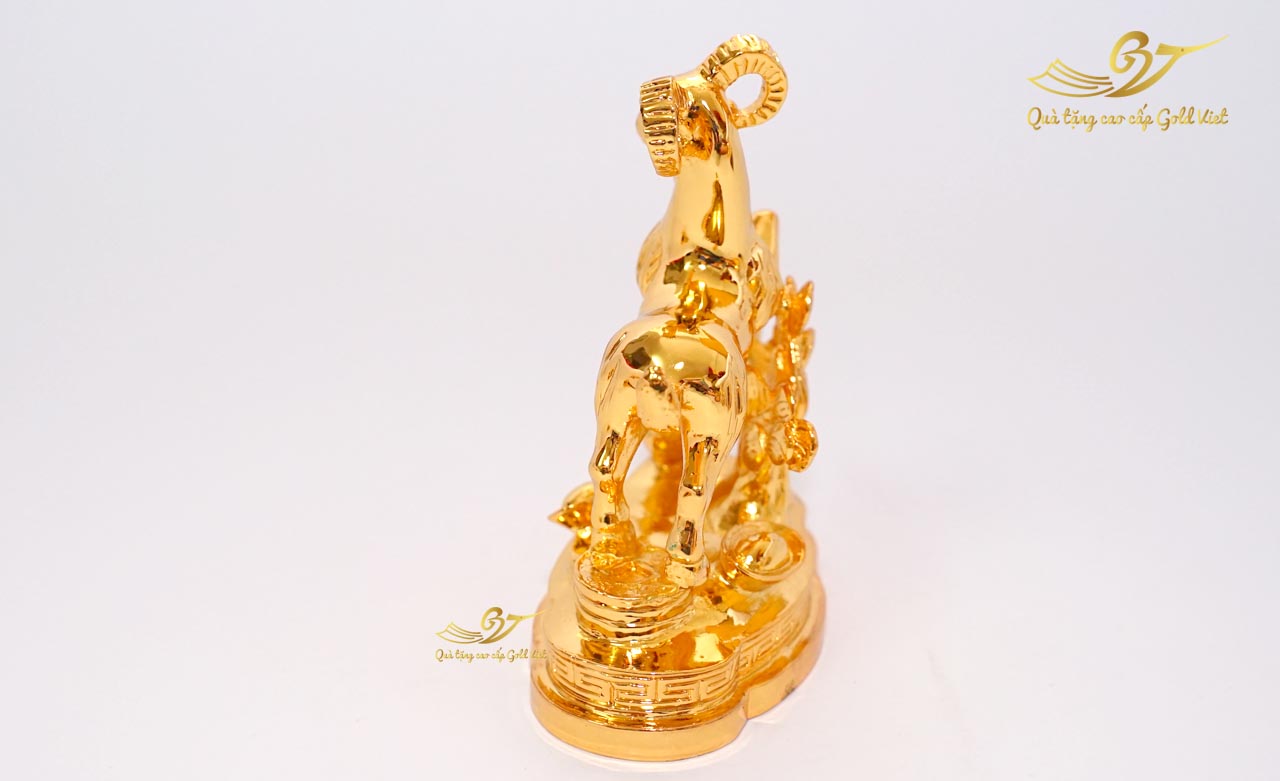 tượng dê phong thuỷ mạ vàng