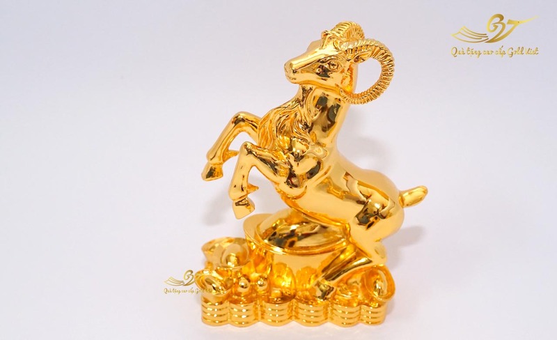 quà tặng sếp mạ vàng 9