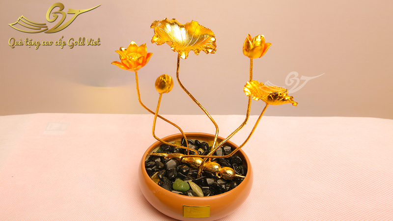 quà tặng tân gia mạ vàng 10