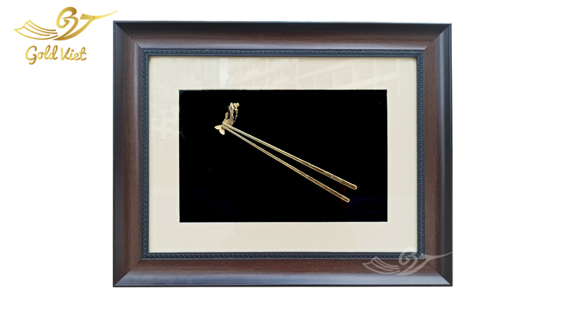 tranh đôi đũa mạ vàng