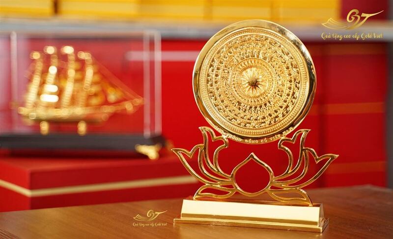Trống Đồng mạ vàng 2